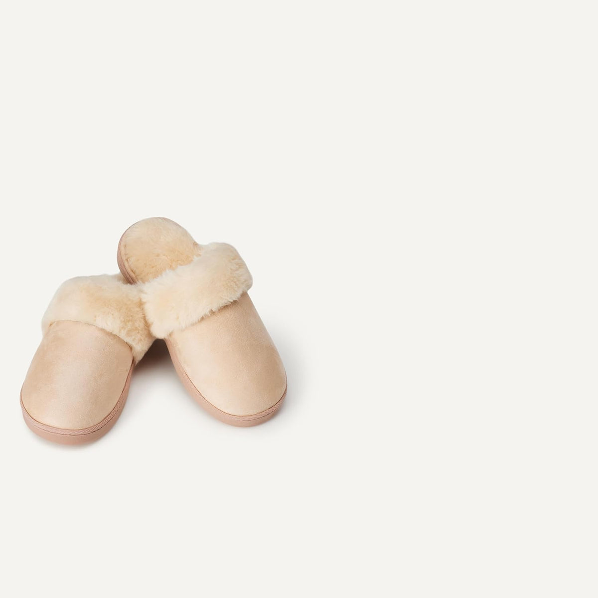 Amazon Essentials Girls' Cozy Faux Fur Trim Slippers